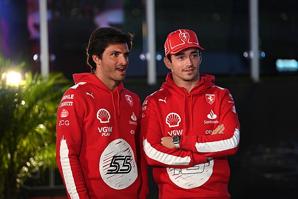 Ferrari, Sainz ve Leclerc ile kontrat görüşmelerine resmen başladı