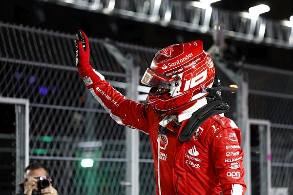 Leclerc: “Las Vegas GP’de Verstappen’e liderliği geri vermesi söylenmeliydi”