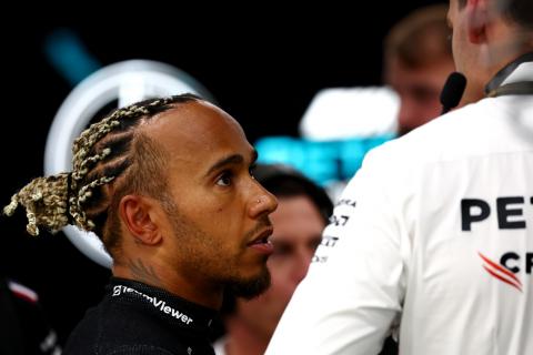 Hamilton has “full faith” in Mercedes after “exciting” factory visit