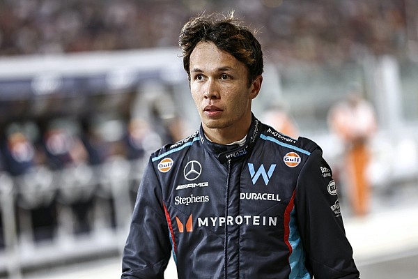 Albon: “Verstappen’in sürüş stili ‘göz kamaştırıcı'”