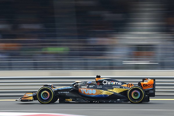 McLaren, Mercedes’ten 2026 için güvence aldıktan sonra devam etme kararı almış