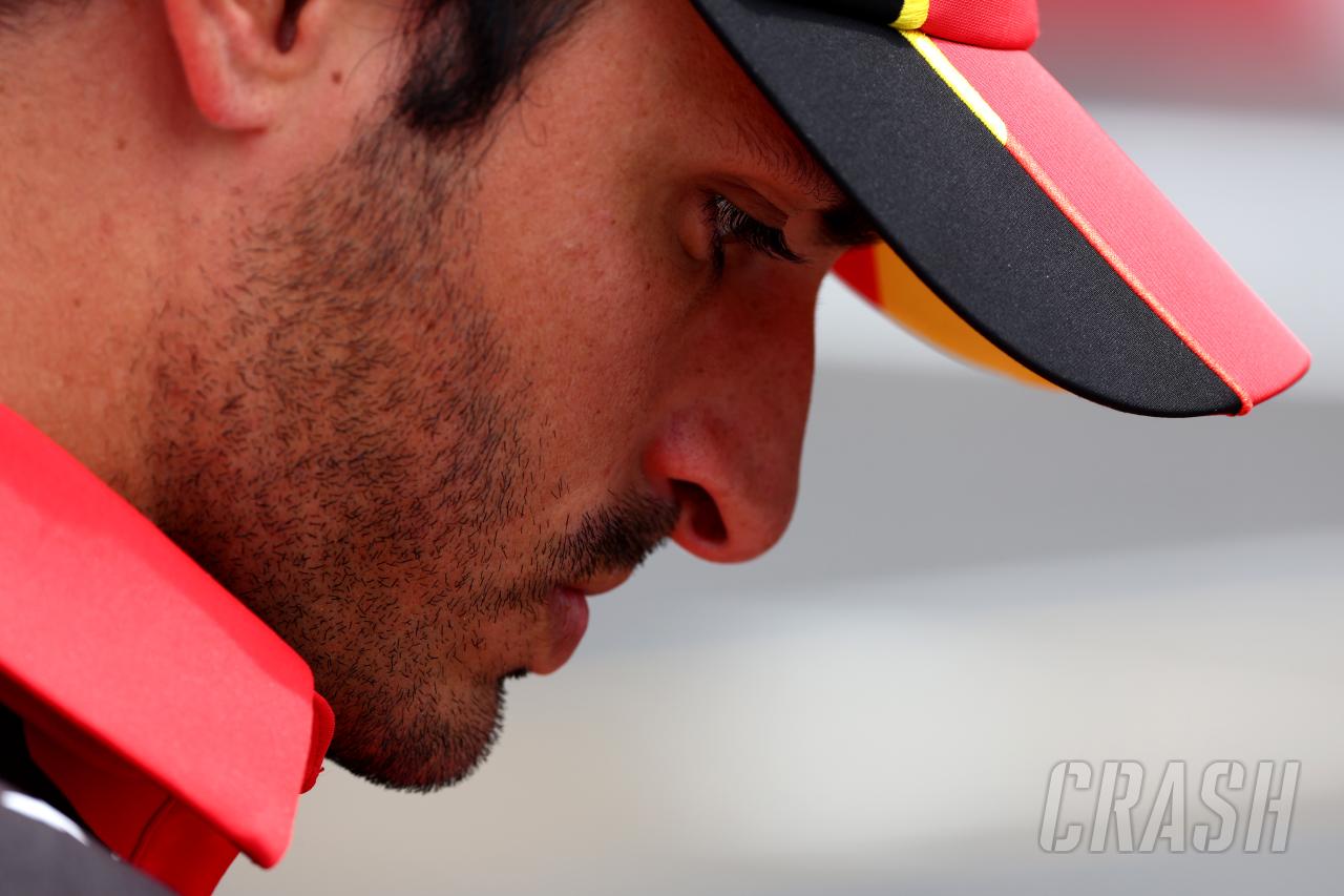 Carlos Sainz ‘agreement quite far away’, Alex Albon a ‘serious alternative’ for Ferrari