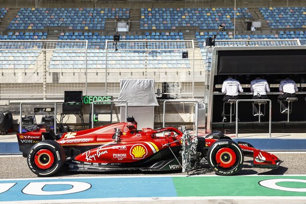 Collins: “Ferrari’nin motor kapağında yaptığı çalışmalar dikkat çekici”