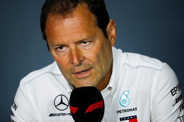 Costa: “Schumacher ve Hamilton sanılandan daha fazla birbirlerine benziyor”