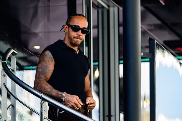 Dünya basını, Hamilton’ın Ferrari’ye transferini nasıl karşıladı?