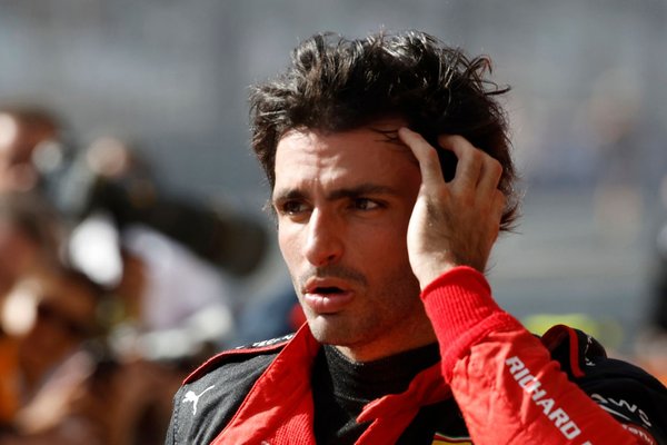 İspanyol basını: “Sainz 2. yarışçı olmak istemediği için Red Bull’a gitmeyecek”