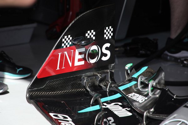 Verstappen: “Mercedes’in ön kanadı oldukça ilginç görünüyor!”