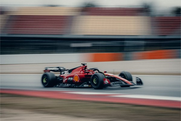 Windsor: “Leclerc, Hamilton karşısında kendinisini daha da zorlayacak”