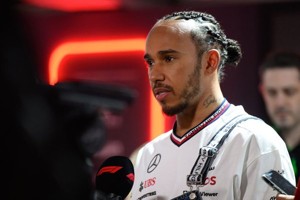Hamilton: “Ayar değişikliği, tek turda yavaşlamama neden oldu”
