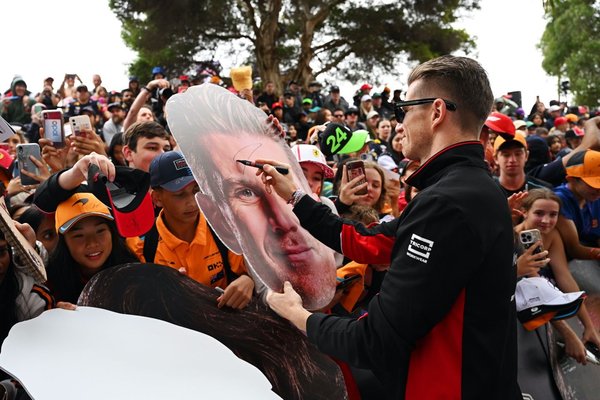 Hulkenberg: “İlerlemeden memnunum ama yorum için acele etmeyeceğim”