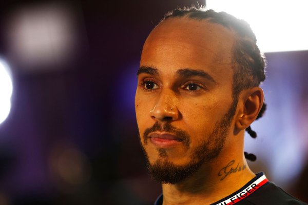 Jordan: “Hamilton, Mercedes’in formundan nedeniyle üzgün”