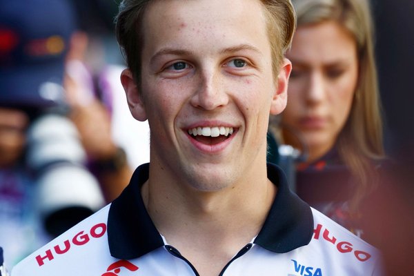Lawson: “Verstappen bu kadar güçlü çünkü aracına güveniyor”