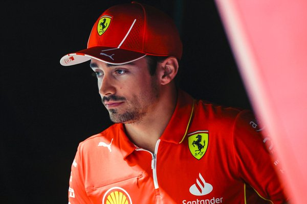 Leclerc: “Ferrari benim hayatım. Hamilton’la iyi bir mücadele olacak”