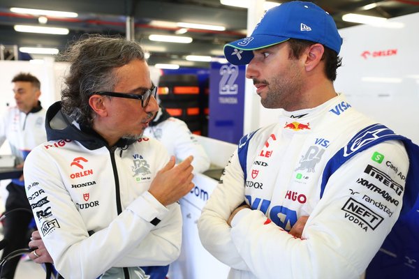 Mekies: “Ricciardo’ya daha rahat edebileceği bir araç vermeliyiz”