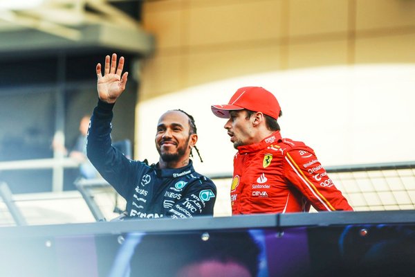 Vasseur: “Hamilton, Ferrari ile şampiyon olabileceğini düşünüyor”