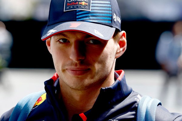 Verstappen: “Eğer Marko ayrılırsa, Red Bull’la sorunlar yaşayacağım” Verstappen: “Eğer Marko ayrılırsa, Red Bull’la sorunlar yaşayacağım”
