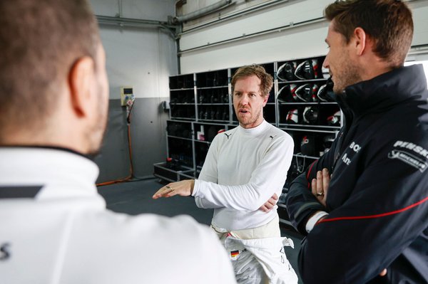 Vettel, Verstappen’in gösterdiği performansın takdir görmesini istiyor