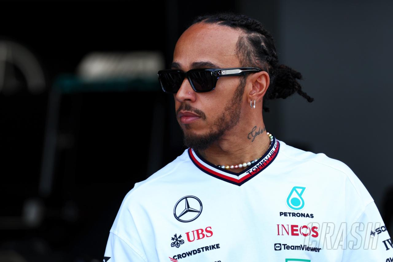 Rumours swirl in Italy that Mercedes have chosen Lewis Hamilton replacement