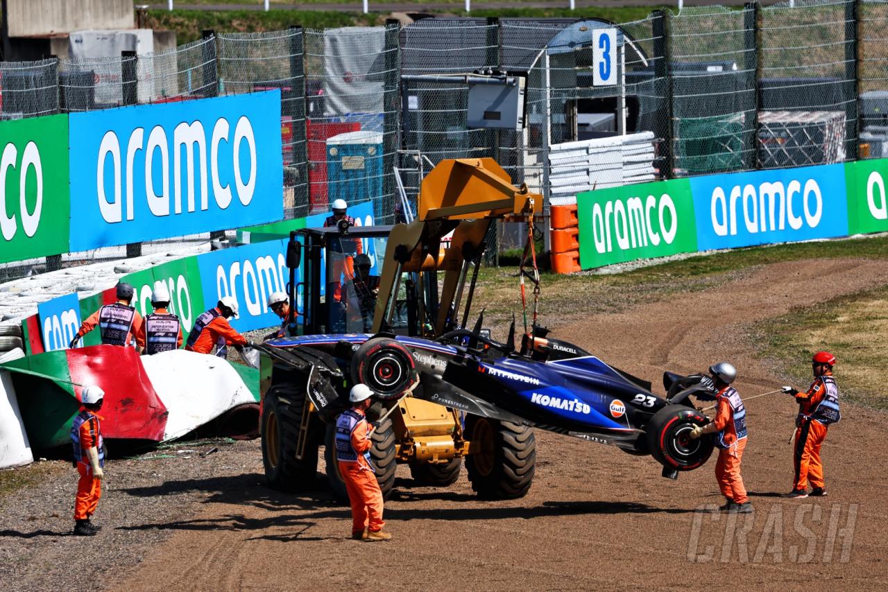 Alex Albon details Williams woe after Daniel Ricciardo crash at F1 Japanese GP
