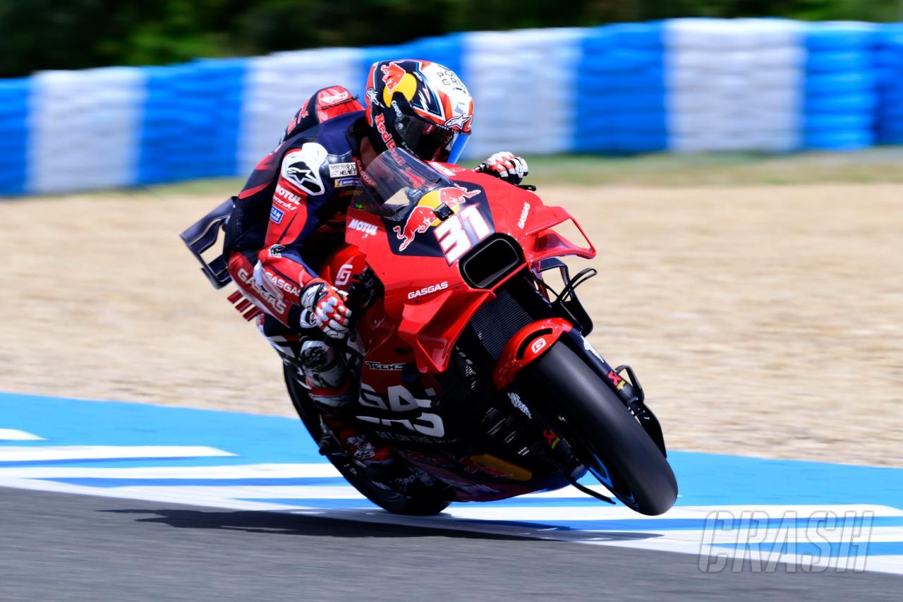 Jerez warm-up red flagged after Pedro Acosta accident