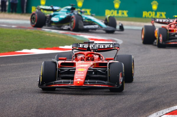 Ferrari, Miami GP’ye mavi renk düzeniyle çıkacak!