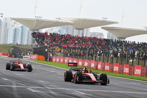 Ferrari pilotları, Çin Yarış sprint görüşmeleri konusunda görüş ayrılığı yaşıyor