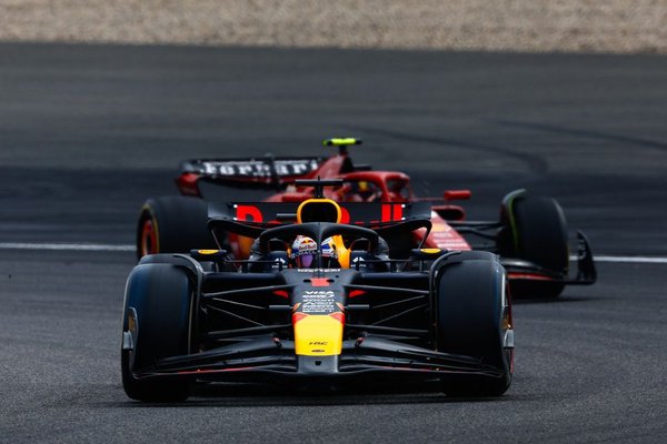 Verstappen: “Aracımız bu hafta sonu harikaydı”