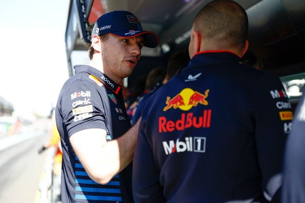 Verstappen: “Red Bull’da mutluyum” Verstappen: “Red Bull’da mutluyum”