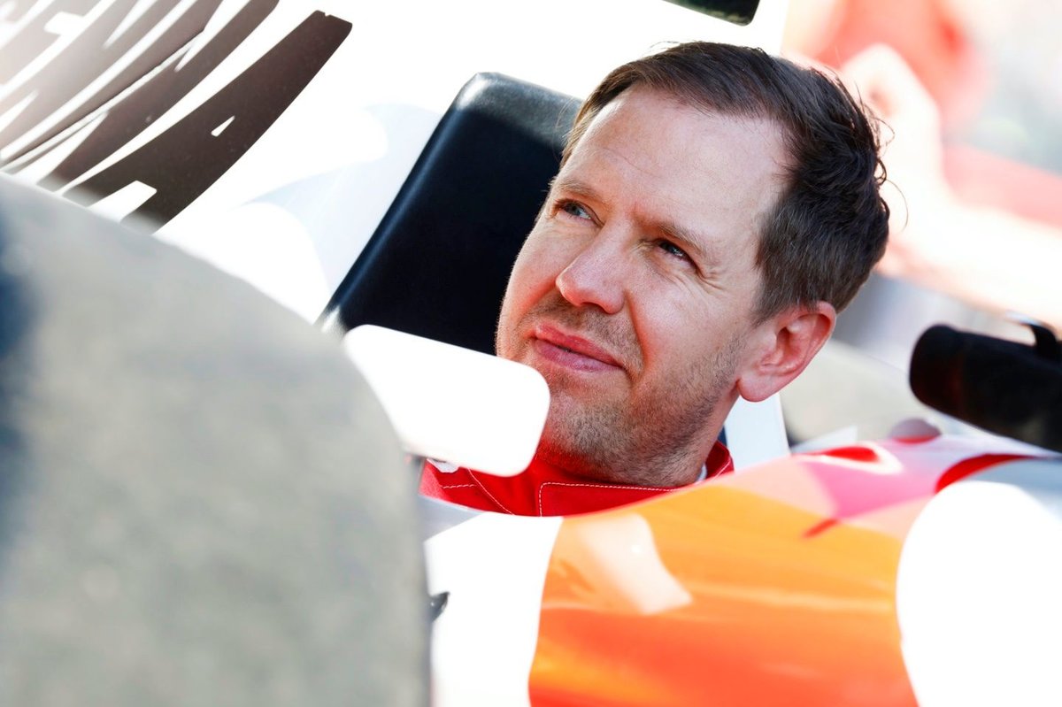 “Vettel, Formula 1 takımlarından talep görmüyor”