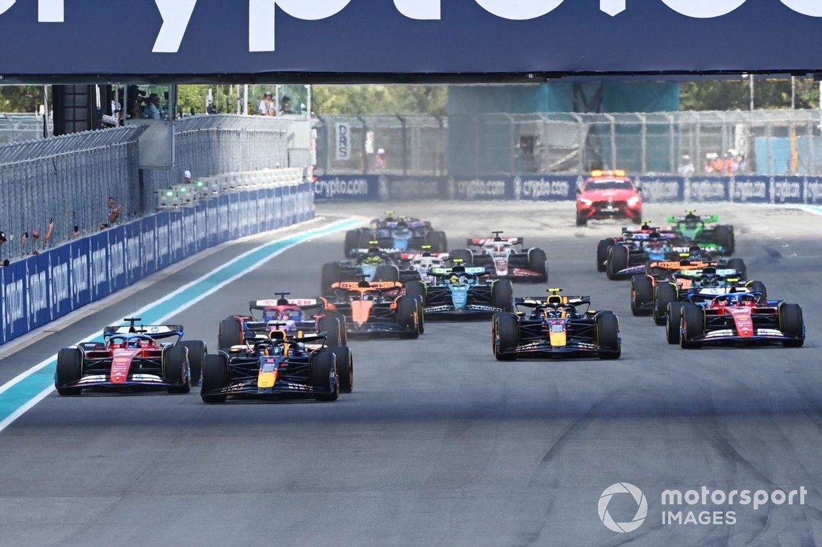 Formula 1, bütün yarış hafta sonlarına “çok sevilen” Sprint yarışını eklemeyi planlıyor