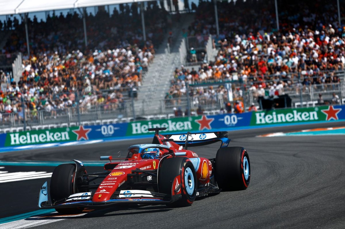 Leclerc: “Verstappen’i yarışta daha fazla baskı altına almayı umuyorum”