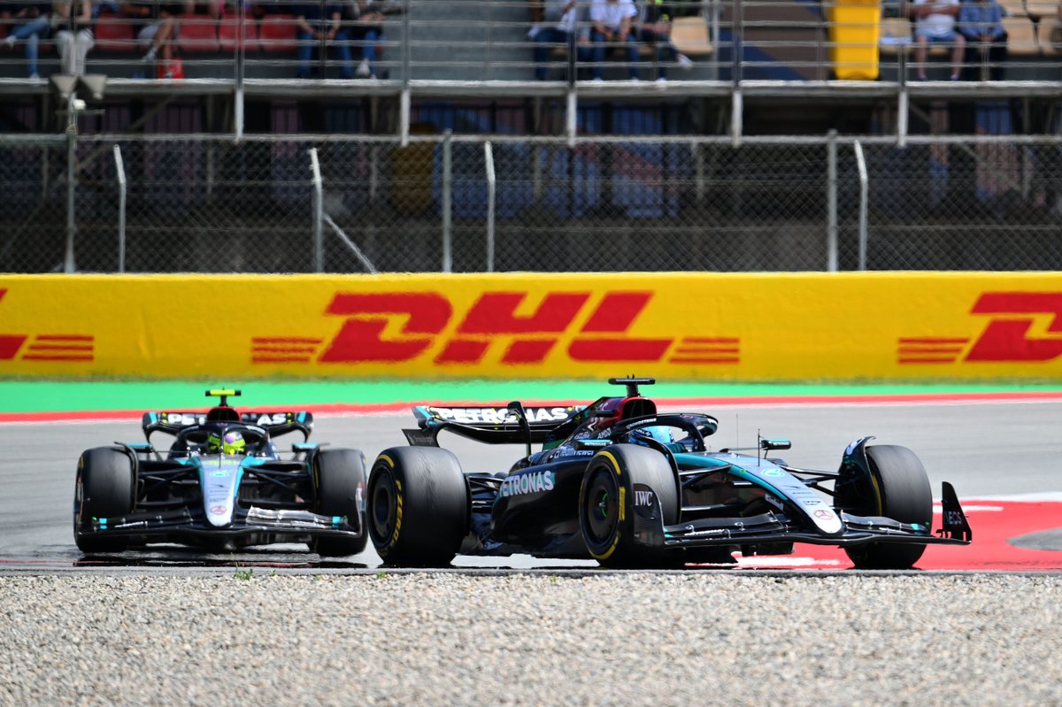 Russell: “Hamilton, takımda ikimizin de eşit olduğunu biliyor”