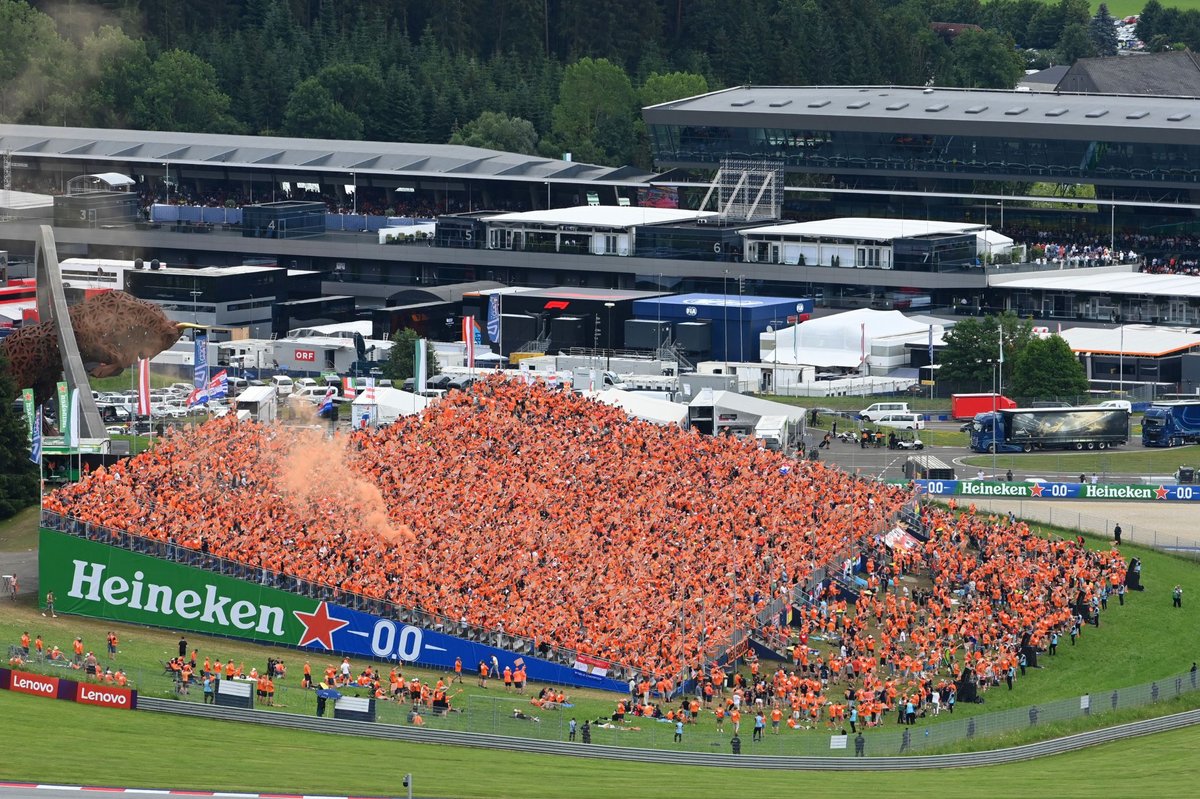 Verstappen: “Burada 1. olmak harika”