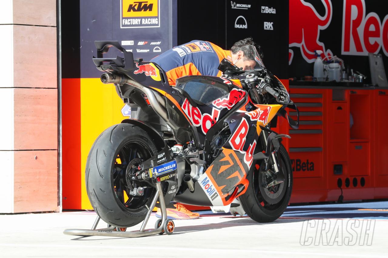 Intriguing theory that “clever” KTM could reassign riders “wherever they want” Intriguing theory that “clever” KTM could reassign riders “wherever they want”