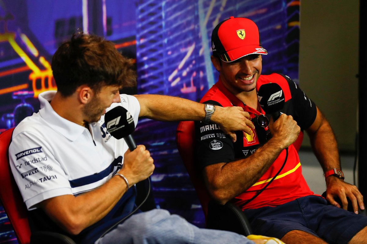 Gasly: “Seneye Sainz’la beraber yarışmak benim için en iyi seçenek”