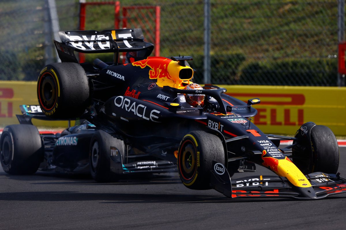 Verstappen, hakemler tarafından görüşmeye çağrıldı
