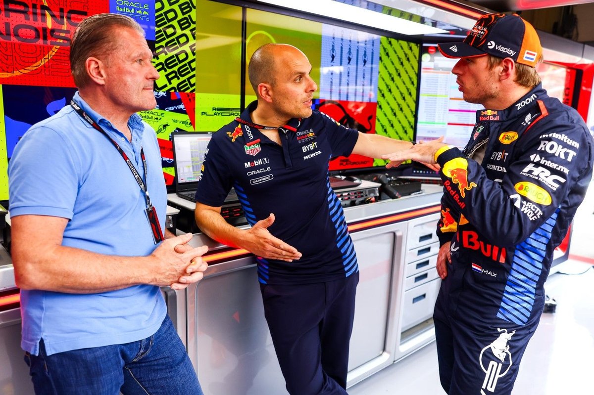 Verstappen ve Lambiase arasında problem çözüldü!