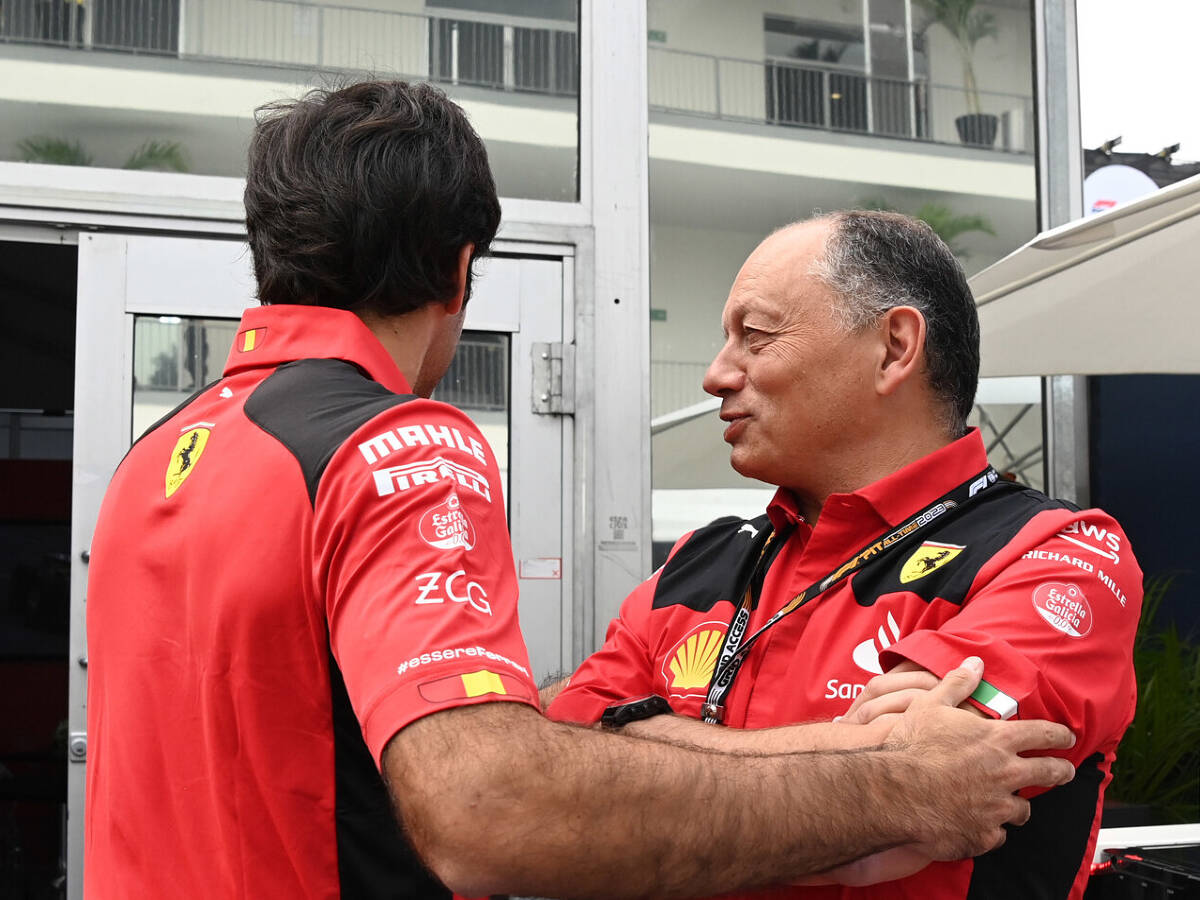 Vasseur lobt Sainz: Geht professionell mit der Situation um