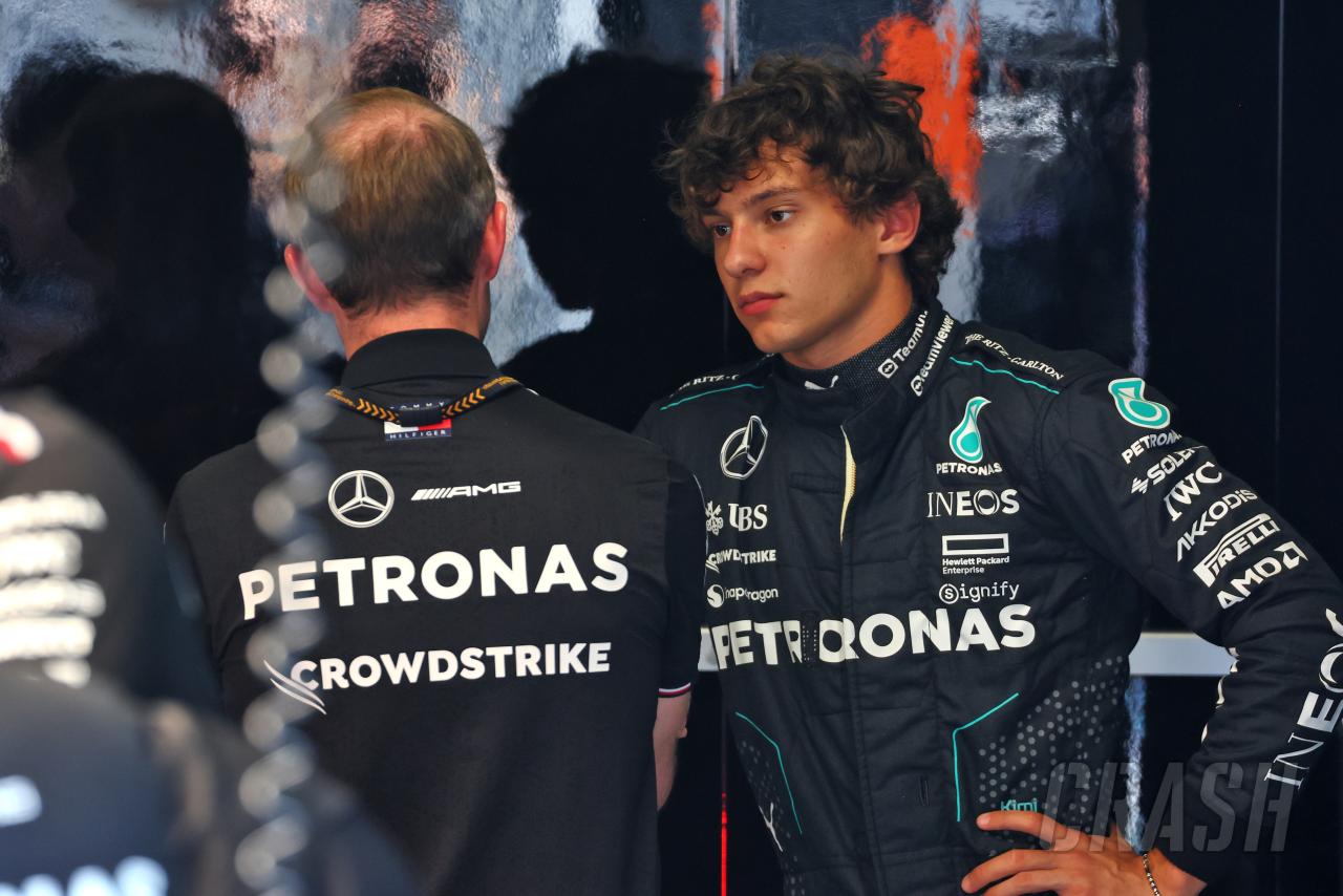 Kimi Antonelli crashes minutes into Mercedes F1 practice debut