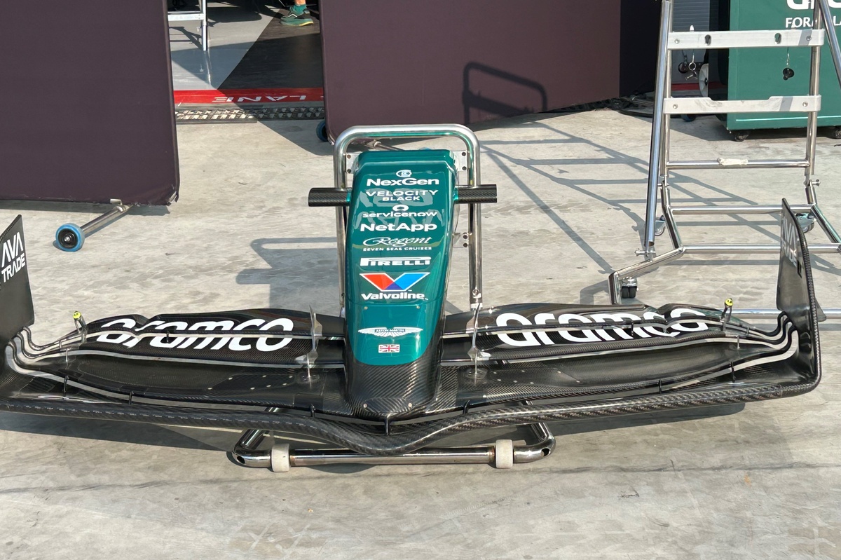 Aston Martin, Monza’ya yeni bir ön kanat getirdi