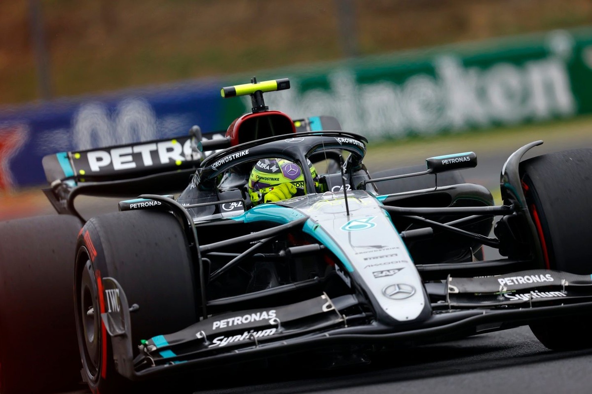 Hamilton, W15’in gelişiminden Russell’dan daha fazla faydalandı