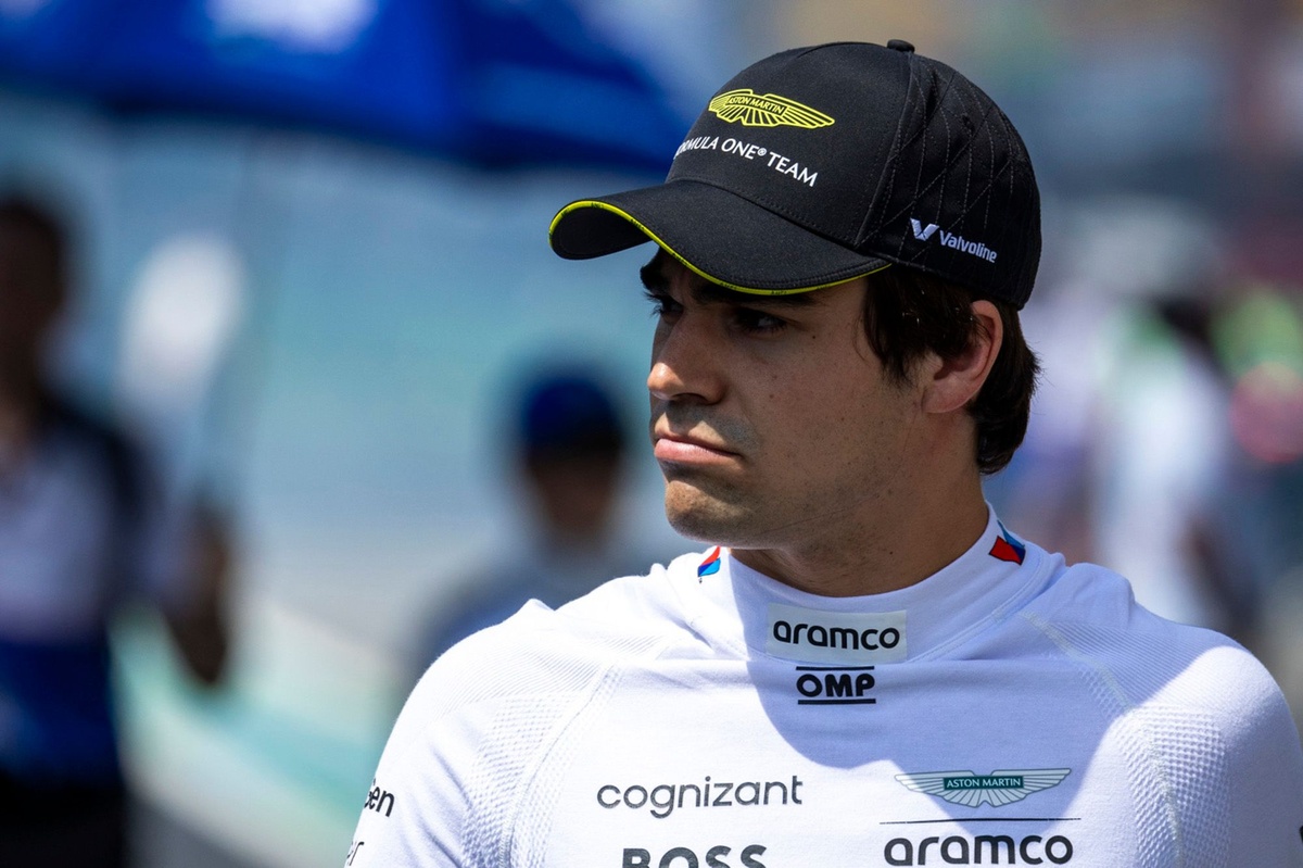 Villeneuve: “Stroll şimdi F1’de olmayı hak ediyor” Villeneuve: “Stroll şimdi F1’de olmayı hak ediyor”