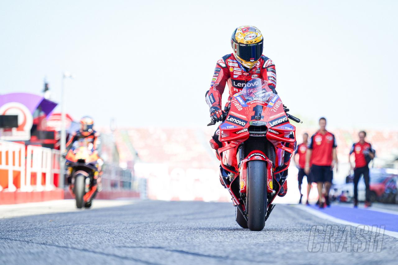 Emilia Romagna MotoGP: Bagnaia holds off Martin in tense sprint