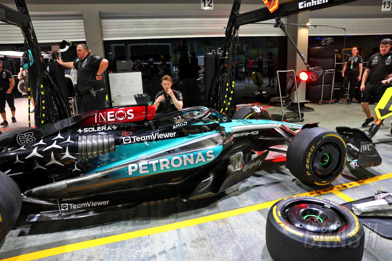 F1 Singapore Grand Prix: Friday Practice LIVE UPDATES!