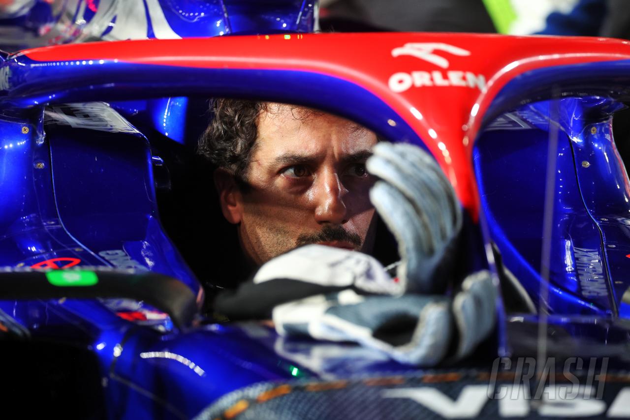 Daniel Ricciardo claims fastest lap on expected last F1 race to help Red Bull