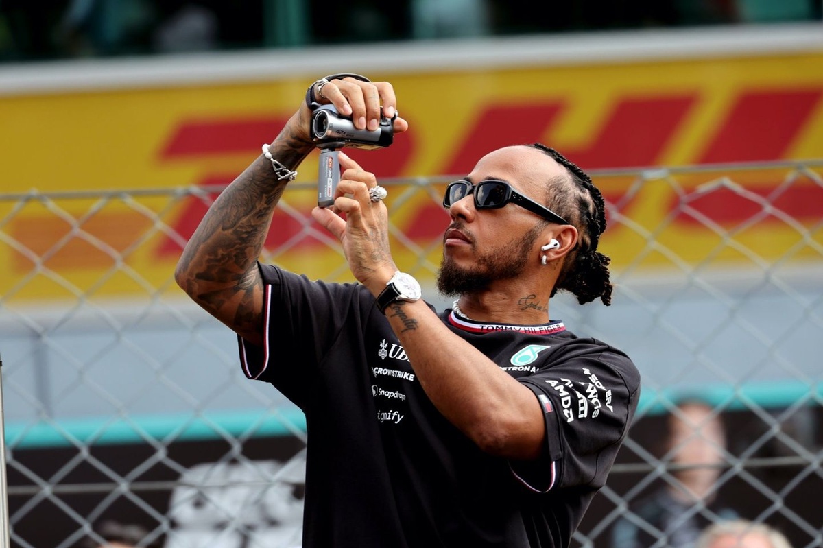 Hamilton: “Ferrari ve Red Bull’a yakınız”