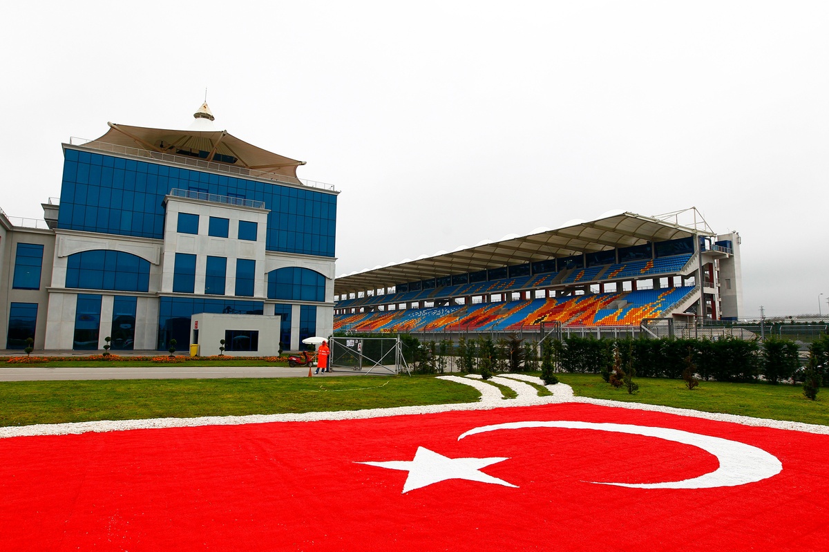 Lale Cander: “F1’in en yakın zamanda İstanbul Park’a geri dönmesi için çalışıyoruz”