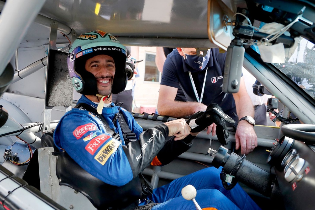 Ricciardo, NASCAR, MotoGP ve Supercars’ı denemek istediğini açıkladı