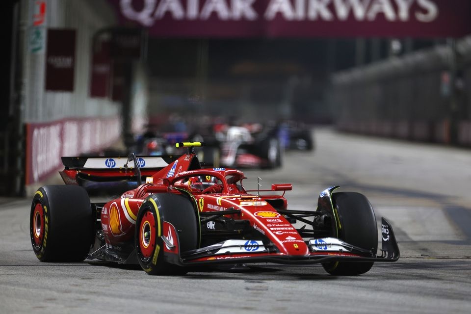 Sainz: “Hasarı minimuma indirmeye çalıştığımız bir hafta sonuydu”