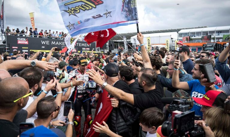 Razgatlıoğlu Dünya Şampiyonluğunu Bekliyor